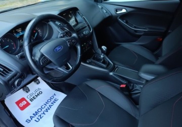 Ford Focus III Kombi Facelifting 2.0 TDCi 150KM 2016 Ford Focus 2.0 TDCI 150KM ST-Line SalonPL SerwisASO Gwarancja 2.0 Diesel, zdjęcie 9
