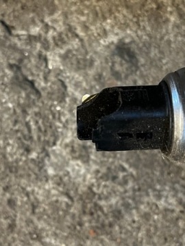 6 ТОПЛИВНАЯ РЕЙКА PEUGEOT 9685297580 9670076780