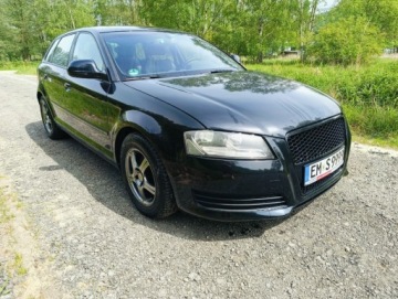 Audi A3 8P Hatchback 3d 1.4 TFSI 125KM 2010 Audi A3 Sportback Audi A3 Sportback 2010 1.4 benzyna 1.4 Benzyna 125KM