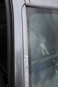 НАКЛАДКА ПЕРЕДНЕГО ОКНА BMW E90 E91 A52