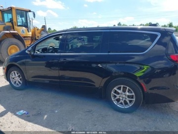 Chrysler Pacifica II 2024 Chrysler Pacifica Touring L 2024 3.6l 3.6 Benzyna 287KM, zdjęcie 2