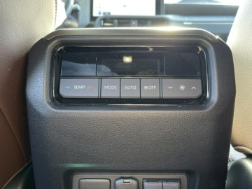 Toyota Land Cruiser VII Terenowy 5d 2.8 D-4D 204KM 2024 Toyota Land Cruiser Kamery 360 4x4 Wentylowane, zdjęcie 13