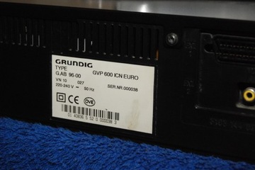 Видеорегистратор Grundig GVP 600 VHS