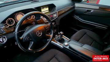 Mercedes Klasa E W212 Limuzyna 200 CGI BlueEFFICIENCY 184KM 2010 Mercedes-Benz Klasa E Zarejestrowany 100 bezwypadkowy 1.8 Benzyna 183KM, zdjęcie 21
