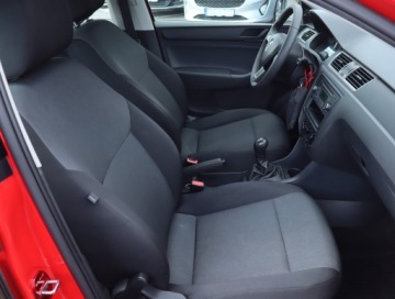 Skoda Rapid II Spaceback 1.6 TDI 90KM 2014 Skoda Rapid Spaceback 1.6 TDI, Salon Polska, zdjęcie 8