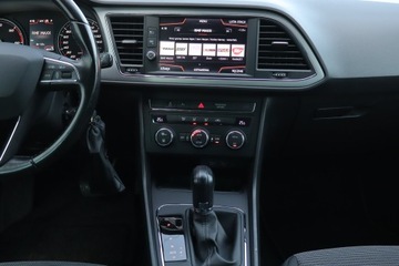 Seat Leon III ST Facelifting 1.6 TDI 115KM 2019 Seat Leon 1.6 TDI, DSG, Navi, Klima, Klimatronic, zdjęcie 11