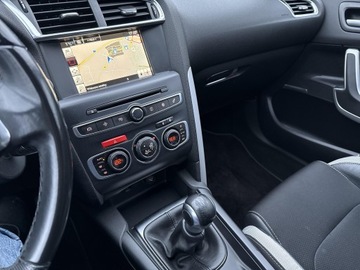 DS 4 I Hatchback Facelifting 2015 (Citroen) 1.6 VTi 120KM 2015 Citroën DS4 1.6 VTi SoChic 1.6 VTi SoChic, zdjęcie 19