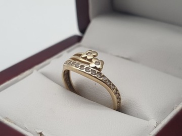 Piękny złoty pierścionek PR. 585 W. 1,88g R. 12,5