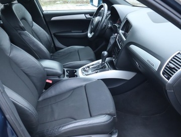Audi Q5 I SUV 2.0 TFSI 211KM 2010 Audi Q5 2.0 TFSI, Salon Polska, 4X4, Automat, zdjęcie 8