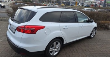 Ford Focus III Kombi Facelifting 1.5 TDCi 120KM 2015 Ford Focus SW Wzorowy Super Stan Navi - Tempomat - Zarejestrowany, zdjęcie 6