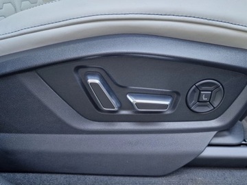 Audi Q8 2025 AUDI Q8 RSQ8 TFSI quattro Performance Suv 4.0 (640KM) 2025, zdjęcie 10