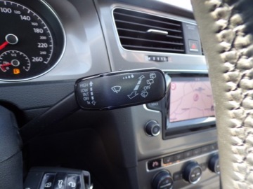 Volkswagen Golf VII Hatchback 3d 1.6 TDI-CR DPF 105KM 2013 VOLKSWAGEN GOLF VII 1.6 TDI Z NIEMIEC ZAREJESTROWANY, zdjęcie 23