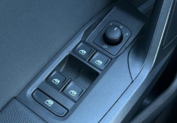 Seat Arona Crossover 1.0 EcoTSI 115KM 2019 Seat Arona FR, Tempomat, Nawigacja GPS, Apple CarPlay, Salon Polska Benzyna, zdjęcie 18