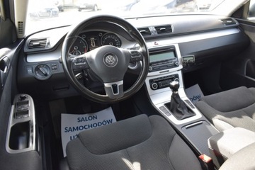 Volkswagen Passat B7 Variant 1.6 TDI CR DPF BlueMotion 105KM 2010 Volkswagen Passat 1.6 TDI common rail, Zarejes..., zdjęcie 13