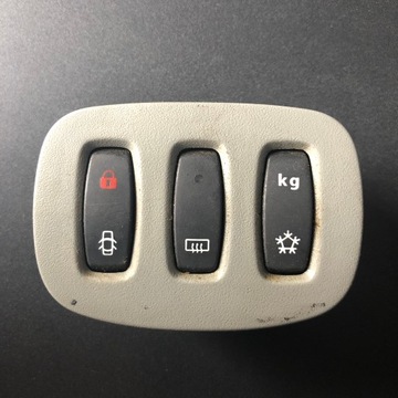 PANEL PŘEPÍNAČŮ RENAULT TRAFIC