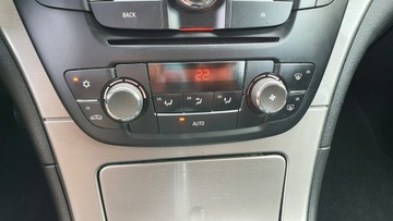 Opel Insignia I Sports Tourer 1.8 Twinport ECOTEC 140KM 2009 Opel Insignia 1.8 140KM # Sports Tourer #, zdjęcie 24