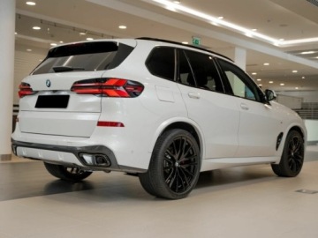 BMW X5 G05 SUV Facelifting 3.0 30d 298KM 2025 BMW X5 xDrive30d Sport Suv 3.0 (298KM) 2025, zdjęcie 4