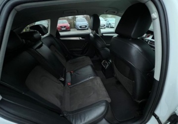 Audi A4 B8 Avant 2.7 TDI 190KM 2011 Audi A4 Avant bezwypadekserwisS LINEjedzie jak nowe 2.7 Diesel 190KM, zdjęcie 19