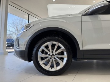 Volkswagen T-Roc I SUV Facelifting 1.5 TSI ACT 150KM 2023 Volkswagen T-Roc Life Kamera cofania LED CarPlayAndroid Auto Podgrzewan, zdjęcie 16