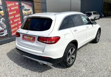 Mercedes GLC C253 2018 Mercedes-Benz GLC GLC 300 245 KM 2018r Warszawa 2.0 Benzyna 245KM, zdjęcie 3