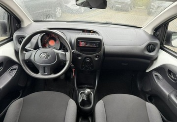 Toyota Aygo II Hatchback 5d 1.0 VVT-i 69KM 2018 Toyota Aygo 1,0 69KM Klimatyzacja Serwis 1Wlasciciel Benzyna 69KM, zdjęcie 13