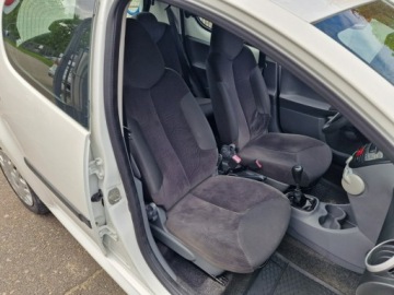 Citroen C1 I Hatchback 3d Facelifting 1.4 HDi 54KM 2009 Citroen C1 kompakt, zdjęcie 15