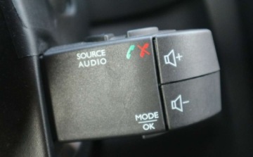 Renault Clio IV Grandtour Facelifting 1.2 73KM 2017 Renault Clio Renault Clio IV ,1,2 LED Tempomat Multifunkcja Relingi Serwi, zdjęcie 10