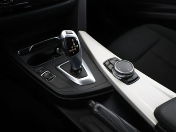 BMW Seria 3 F30-F31-F34 Touring Facelifting 2.0 318d 150KM 2016 BMW 318 automat full LED klima auto navi czujniki, zdjęcie 26