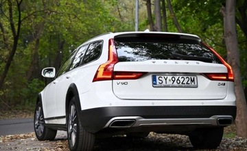 Volvo V90 II Kombi 2.0 D4 190KM 2019 Volvo V90 Cross Country Cross Country Brazowe ..., zdjęcie 16