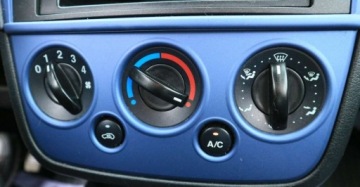 Ford Fiesta VI 1.25 i 16V 75KM 2008 Ford Fiesta 1,25 Eco Sport- Klimatyzacja-Elektryczne Syby,Lusterka, zdjęcie 23