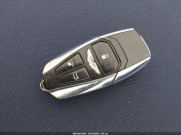 Aston Martin DB11 Coupe 4.0 V8 503KM 2019 Aston Martin DB11 Volante 2019 4.0 Benzyna 503KM, zdjęcie 8