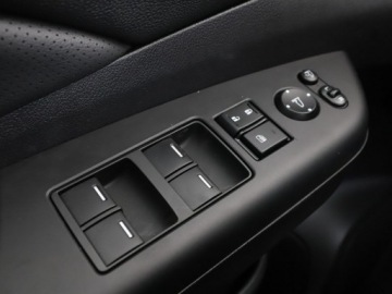 Honda CR-V IV SUV Facelifting 1.6 i-DTEC 160KM 2016 Honda CR-V 1.6d Automat 4WD Navi Tempomat Grzane, zdjęcie 33