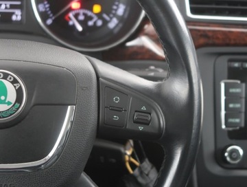 Skoda Superb II Sedan 1.4 TSI 125KM 2011 Skoda Superb 1.4 TSI, Skóra, Navi, Xenon, Klima, zdjęcie 16
