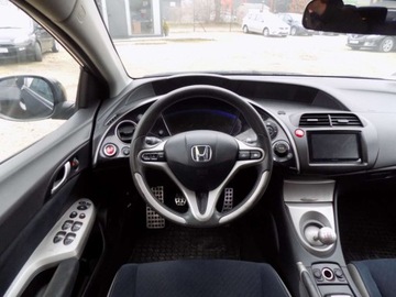 Honda Civic VIII Hatchback 3d 2.2 i-CTDi 140KM 2008 Honda Civic BIALOLEKA 2.2 Diesel i-CTDi (140 KM) 2008 r prod. KOMIS TYS, zdjęcie 5