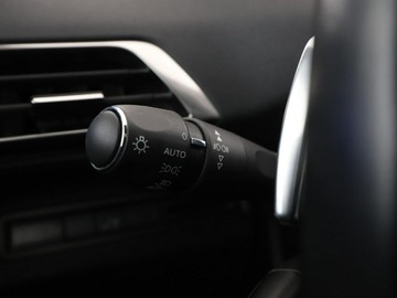 Peugeot 3008 II Crossover 1.5 BlueHDI 130KM 2019 Peugeot 3008 GT-Line automat panorama navi kamera, zdjęcie 36