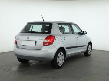 Skoda Fabia II Hatchback Facelifting 1.4 16V 85KM 2014 Skoda Fabia 1.4 16V, Salon Polska, Klima, zdjęcie 4