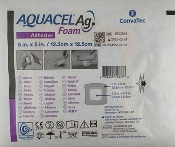AQUACEL Ag Foam 12,5x12,5cm 1szt PIANKOWY przylepny