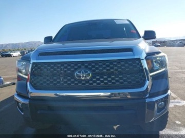 Toyota Tundra II 2020 Toyota Tundra 2020r., SR5, od ubezpieczalni 5.7 Benzyna 381KM, zdjęcie 1