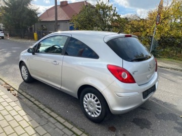 Opel Corsa D Hatchback 1.2 Twinport ECOTEC 70KM 2010 Opel Corsa KLIMATYZACJA PARKTRONIC PODGRZEWANE FOTELE PODGRZEWANA KIEROWNI, zdjęcie 1