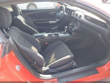 Ford Mustang VI 2016 Ford Mustang V6 2016 3.7 Benzyna 300KM, zdjęcie 9