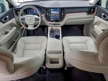 Volvo XC60 II 2022 Volvo XC 60 B5 Momentum 2022 2.0 Benzyna 247KM, zdjęcie 8