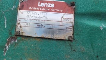 LENZE VEM 7.5KW 595 315 мотор-редуктор