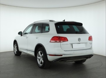 Volkswagen Touareg II SUV Facelifting 3.0 V6 TDI BlueMotion 262KM 2015 VW Touareg 3.0 TDI, Salon Polska, 258 KM, 4X4, zdjęcie 3
