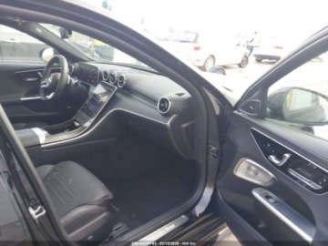 Mercedes Klasa C W206 2024 Mercedes-Benz Klasa C 300 2024 2.0 Benzyna 255KM, zdjęcie 9