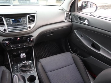 Hyundai Tucson III SUV 1.6 GDI 132KM 2017 Hyundai Tucson 1.6 GDI, Salon Polska, zdjęcie 7