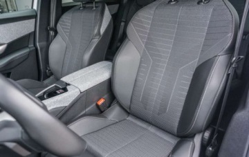 Peugeot 3008 II Crossover Facelifting  1.2 PureTech 130KM 2024 Peugeot 3008 Peugeot 3008 Allure MHEV 1.2 Benzyna 130KM, zdjęcie 30