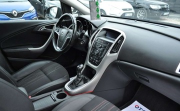 Opel Astra J Hatchback 5d 1.4 Turbo ECOTEC 120KM 2012 Opel Astra LIFT 1.4 Turbo Benzyna Tempomat Cz. parkowania 1.4 Benzyna 120KM, zdjęcie 14