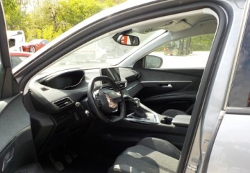 Peugeot 3008 II Crossover 1.2 PureTech 130KM 2019 Peugeot 3008 Okazja 1.2 Benzyna 130KM, zdjęcie 23