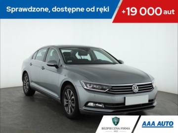 Volkswagen Passat B8 Limousine 1.8 TSI BlueMotion Technology 180KM 2017 VW Passat 1.8 TSI, Salon Polska, 1. Właściciel