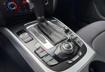 Audi A4 B8 Avant 2.0 TDI 143KM 2008 Audi A4 Avant Audi A4 Avant 2.0 TDI DPF multitronic Ambiente 2.0 Diesel, zdjęcie 16